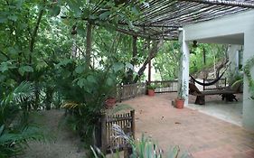 Casa Pauline Beach House (Adults Only)